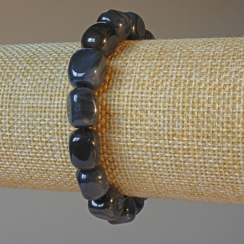 Bracelet en agate noire, forme barre, diamètre 9×12 mm ±, longueur 18 cm ± (élastique)