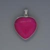 Pendentif « Cœur » en tourmaline framboise, diamètre 26 x 26 mm ±, longueur 36 mm ± en monture argentée
