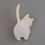 Broche Chaton émail blanc, métal doré 37 × 20 mm