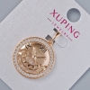 Pendentif «Horloge» Xuping avec strass blancs, diamètre 22 × 20 mm ±, longueur 27,5 mm ±, dorure 18K