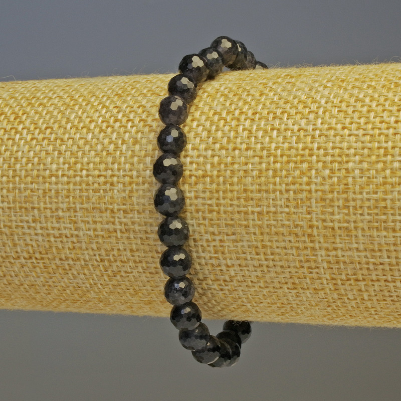 Bracelet d'iolite facetté, diamètre 6 mm ±, longueur 18 cm, élastique