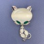 Broche Chat œil-de-chat blanc strass blancs métal argenté 34×58 mm+
