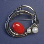 Broche avec corail et perles couleur argentée 43 × 41 mm+