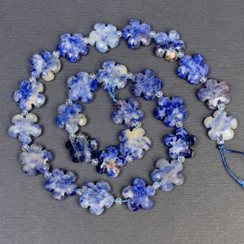 Perles de sodalite en pierre naturelle, forme fleur, diamètre 15×6 mm ±, trou 1 mm ±, rocailles 3 mm, longueur 41 cm+