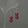Boucles d'oreilles en cornaline — boules de 8 mm, longueur environ 35 mm