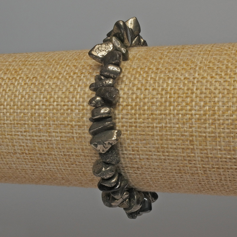 Bracelet pyrite éclats, diamètre 7–10 × 3–7 mm, longueur 18 cm ± élastique