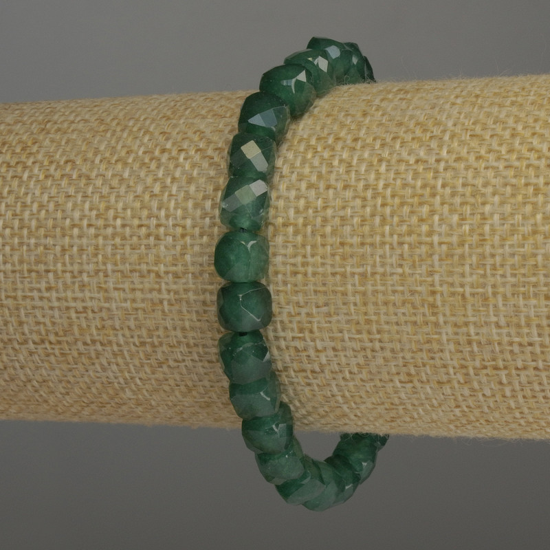 Bracelet en chrysoprase facettée, cubes de 7x7 mm, longueur 18 cm, élastique