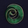 Broche Accent émail vert, strass verts, métal doré 48×45 mm+