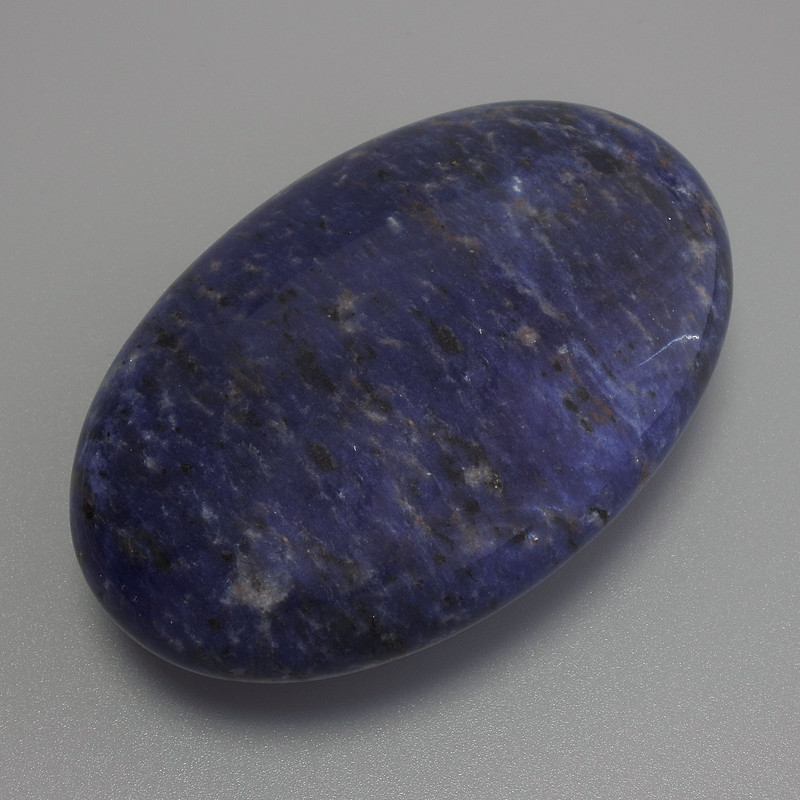 Souvenir en sodalite naturel ovale 60×40×20 mm+