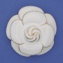 Broche Fleur émail blanc métal doré 45 mm+