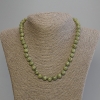 Collier en serpentine, perles lisses de 8 mm, longueur environ 50 cm, avec fermoir