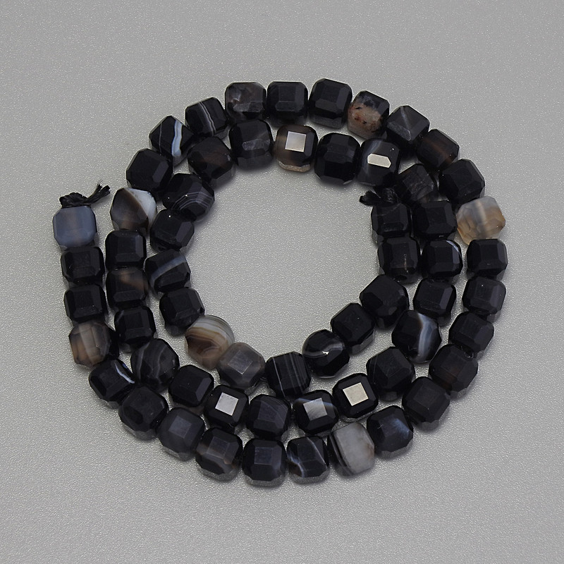 Perles d'agate taillées en cubes, dimensions 5×5 mm, longueur de fil environ 38 cm