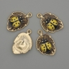 Pendentif Soleil sur la feuille, émail jaune, métal doré, diamètre 14×22 mm ± emballage 4 pièces