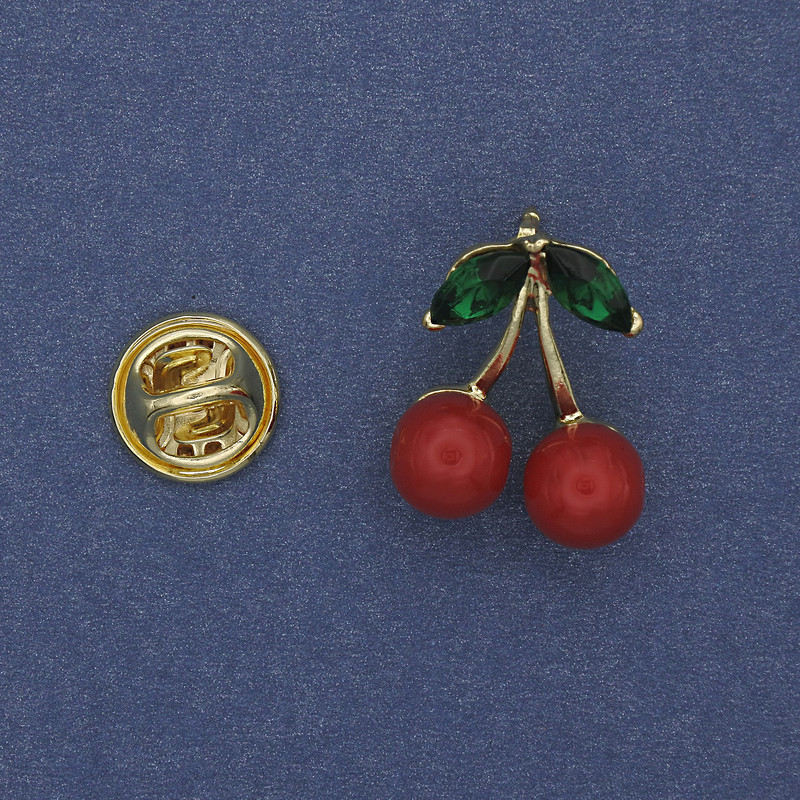 Broche «Cerises» rouge et vert émail métal doré 20 × 16 mm+