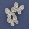 Broche-pendentif Papillons, strass blancs, métal argenté, 44 × 33 mm