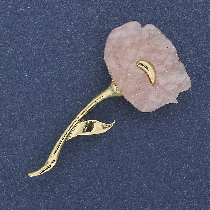Broche fleur de pavot rose nacré – métal doré, 63 × 32 mm