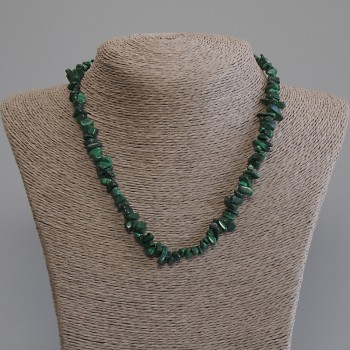 Collier d'éclats de malachite, diamètre 6–11×3–6 mm, longueur 45 cm