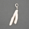 Pendentif avec perles baroques et teinte «bleu pétrole» 21-33×15-17 mm ±, longueur 40 mm ± (tailles assorties)