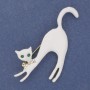 Broche Chat blanc émaillée et strass métal doré 60×37 mm+