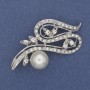 Broche perle blanche et strass blancs, métal argenté 53×30 mm+