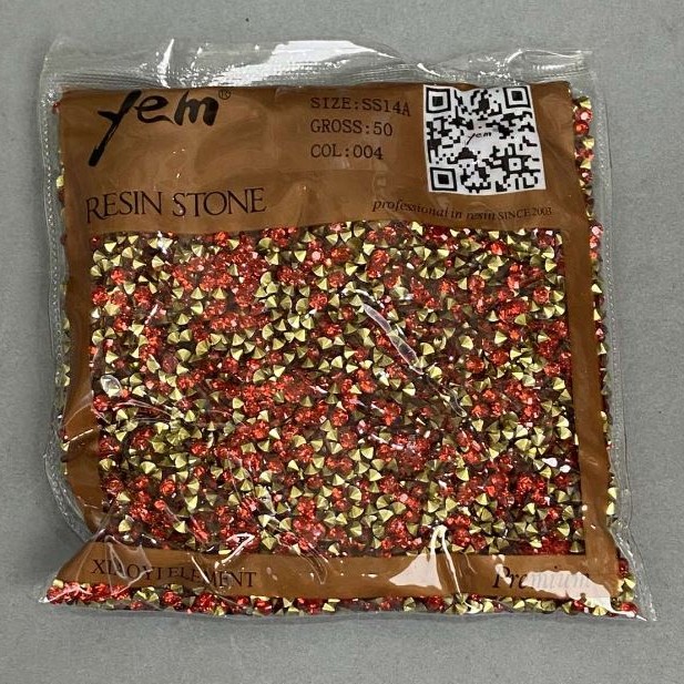 Strass rouges, diamètre 4 mm, emballage 75 g (±)