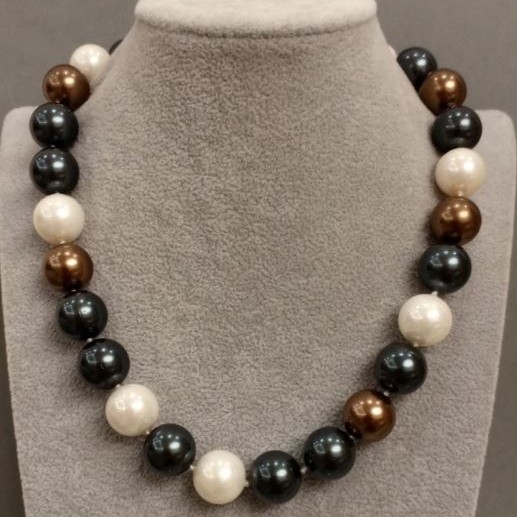 Collier de perles de Majorque, longueur 43 cm ± avec fermoir