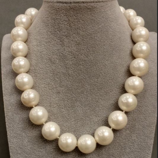 Collier de perles de Majorque, longueur environ 43 cm avec fermoir