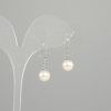 Boucles d'oreilles en Perles de Majorque, diamètre 8 mm ±, longueur 26 mm ±