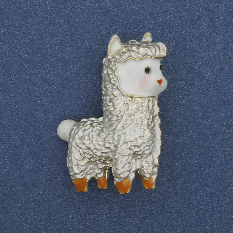 Broche Lama émail métal doré 33×24 mm+