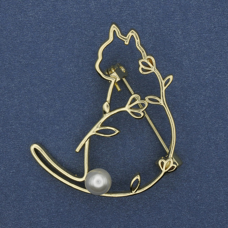 Broche Chat avec perle en métal doré 40×34 mm+