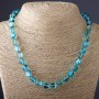 Collier en verre opalescent bleu clair, diamètre 10 mm