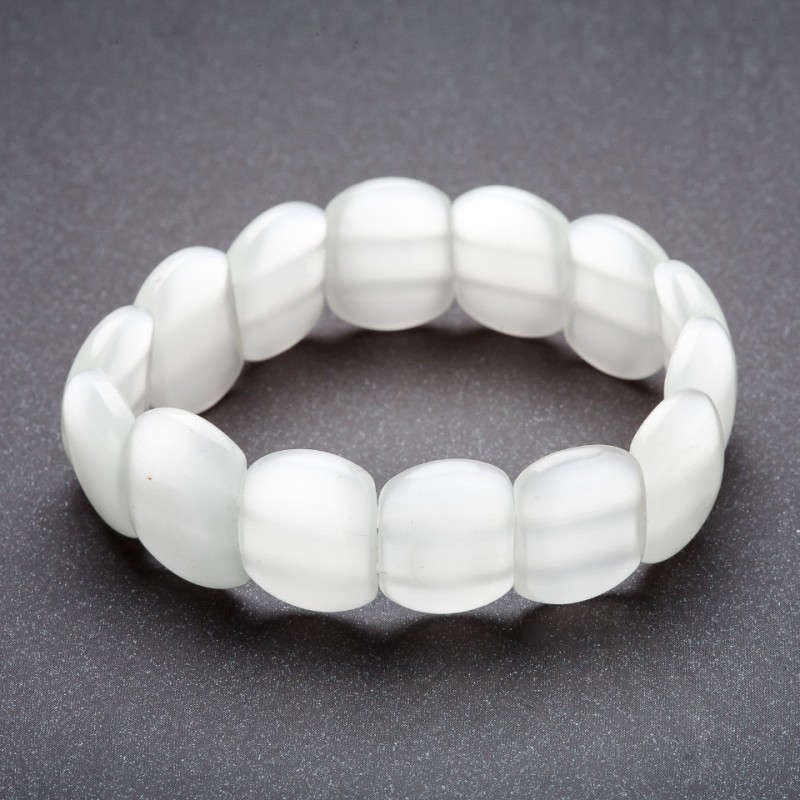 Bracelet Œil-de-chat sur élastique couleur perle, maillons 18×13 mm