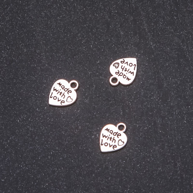 Pendentif cœur 9×12 mm, conditionnement 20 g ± 31 pièces