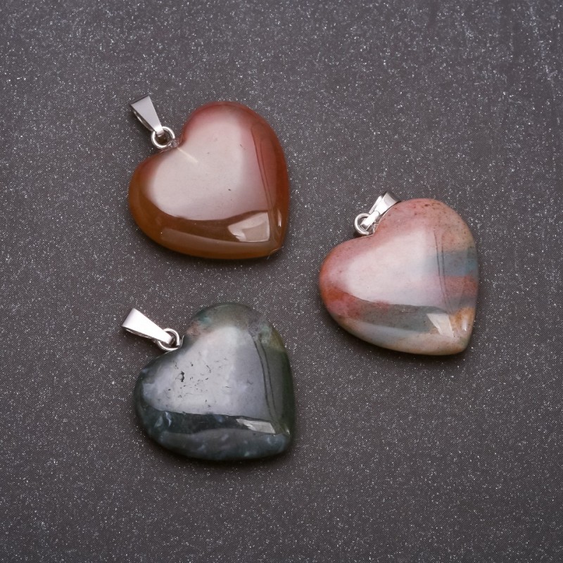Pendentif «Cœur» en agate mousse naturelle 28 × 19 × 19 mm (+-)