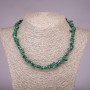 Collier en malachite naturelle, éclats de malachite 8×3 mm+-, longueur 45 cm+