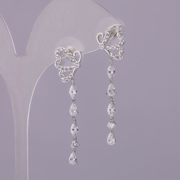 Boucles d'oreilles à clous Papillons blancs en métal argenté et cristaux blancs 11×40 mm