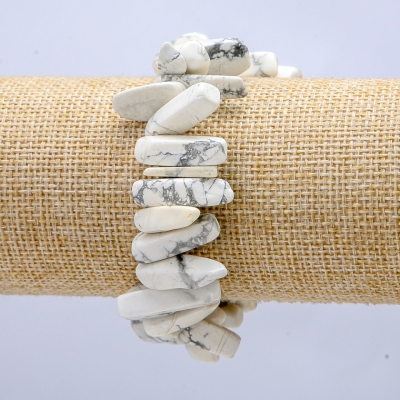 Bracelet élastique en howlite éclats «aiguille», diamètre 20 x 8 mm+