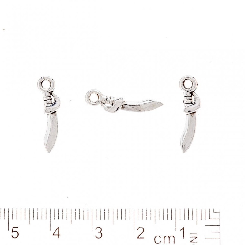 Pendentif Épée couleur argentée 19×4 mm, conditionnement 20 g ± 53 pièces