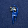 Broche Chaton métal doré, émail et strass 45 x 40 mm +