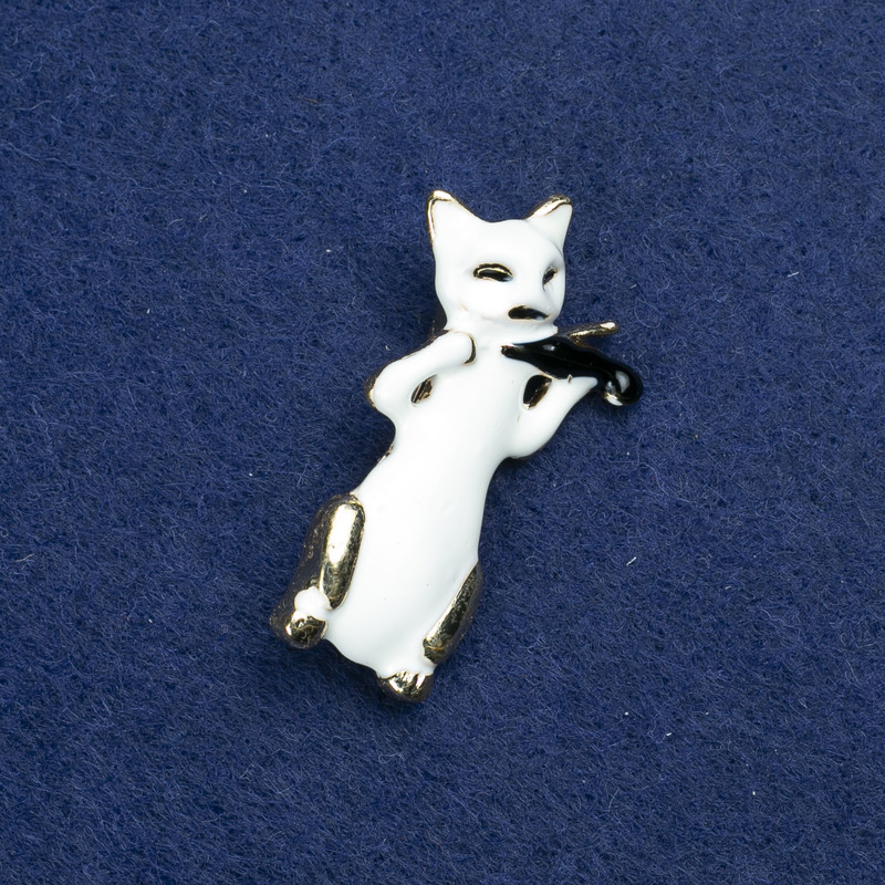 Broche Chat et Violon doré métal et émail 40×15 mm +