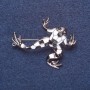 Broche «Grenouille Domino» argentée 4×4 cm