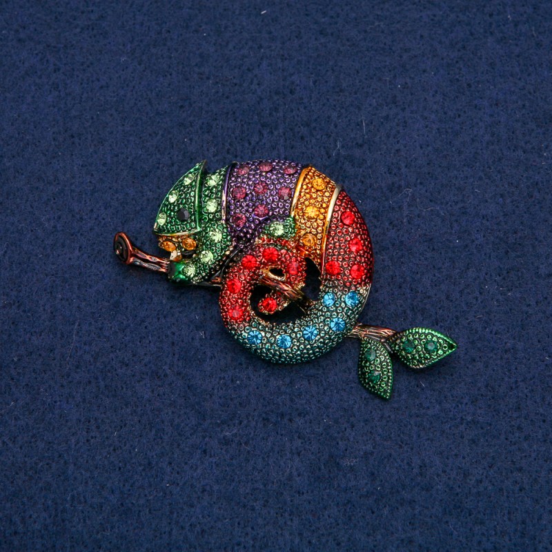 Broche caméléon doré en métal avec strass multicolores 63 × 35 mm +