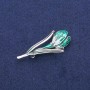 Broche-pendentif Fleur verte émaillée, métal argenté 25×50 mm