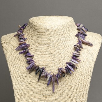 Collier en charoïte naturel, éclat en forme d'aiguille, diamètre 15×3 mm ±, longueur 45 cm ±