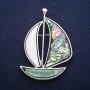 Broche-pendentif «Navire» en halite et perle nacrée 62 × 45 mm