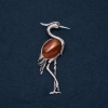 Broche-pendante Héron avec pierre naturelle de cornaline, 80 × 30 mm