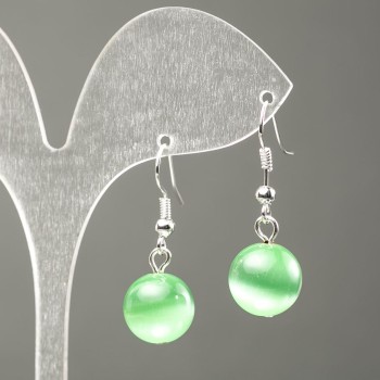 Boucles d'oreilles en pierre naturelle «œil de chat» vert, diamètre 10 mm ±, longueur 31 mm ±