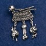 Broche «Tricot» métal gris clair 46×38 mm