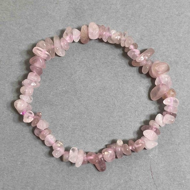 Bracelet en quartz rose éclats, diamètre 7×3 mm (+/-), longueur 18 cm