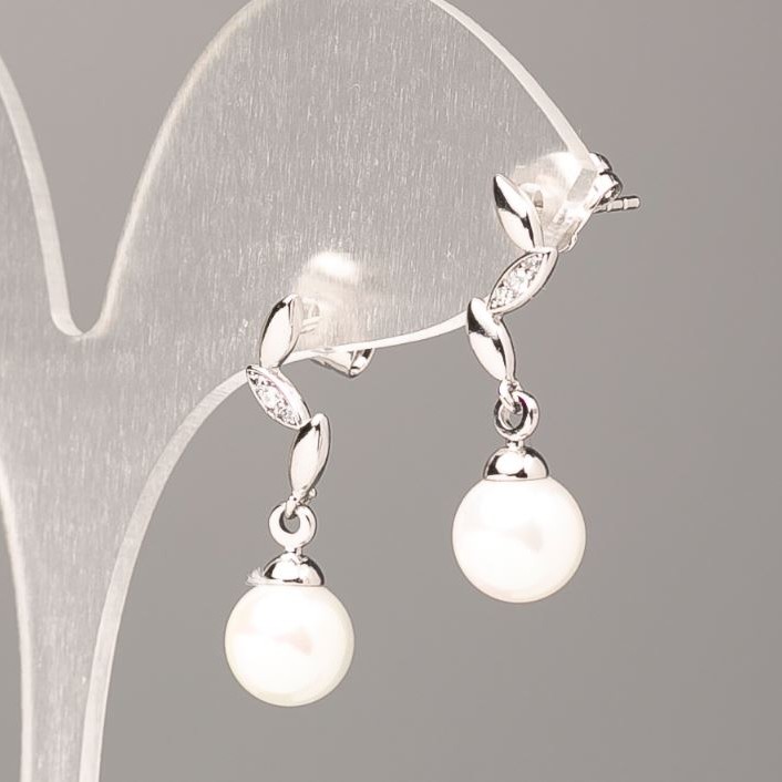 Boucles d'oreilles Xuping avec perle Majorque blanche 8 mm rhodium